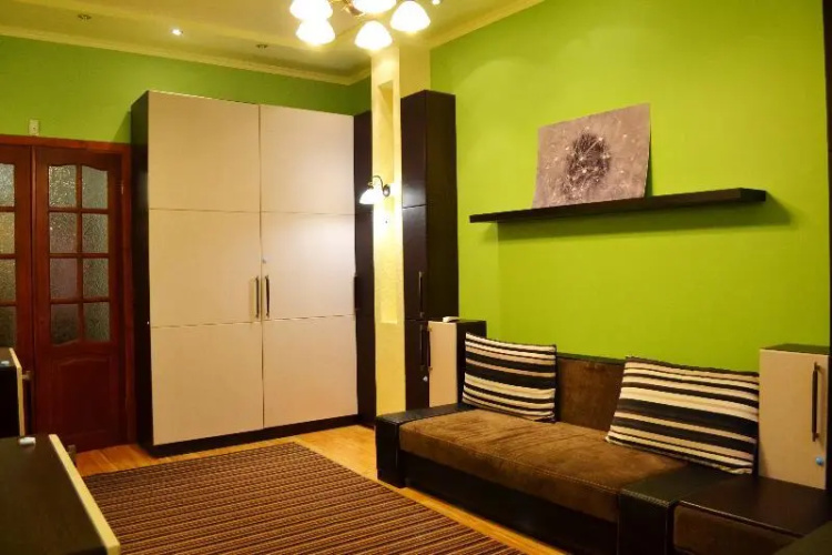 Kiev Accommodation Apartments on Malopidvalna Str.