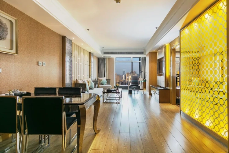 1 Bedroom Suite with city view