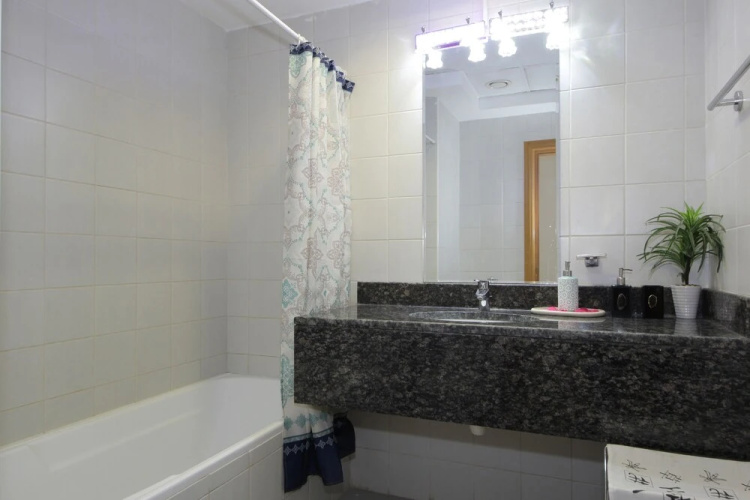2 Bedroom Apartment in Mayfair Tower