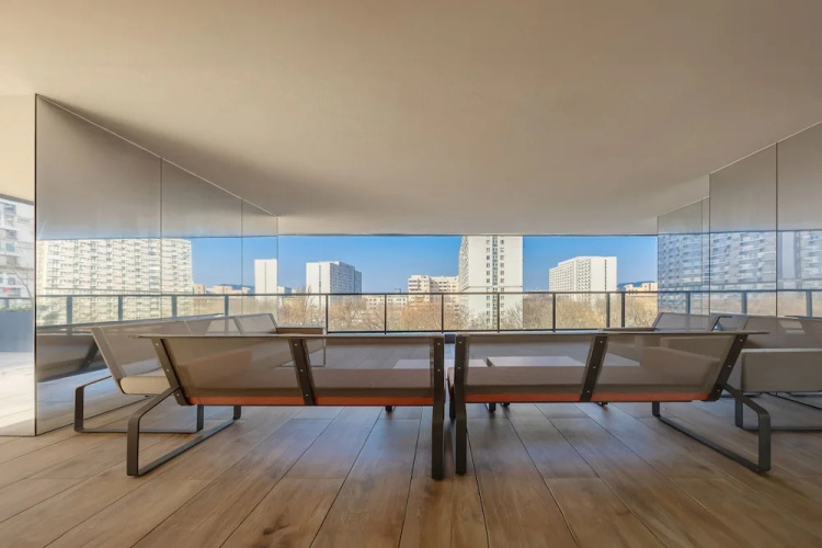 Modern Apartment by Renters Prestige