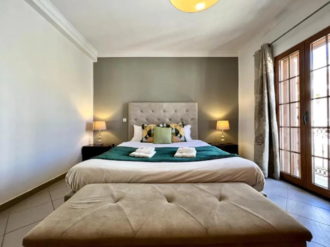 Loulé Central House by Homing