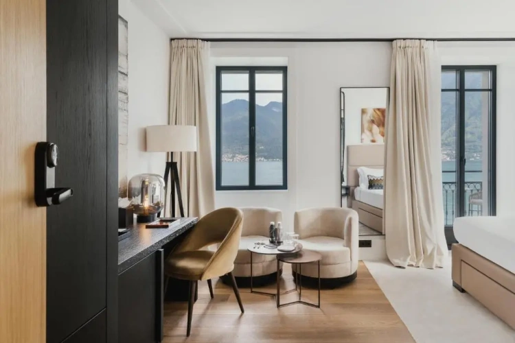 Deluxe Double room with lake view