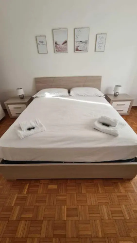 Eleonora'S House