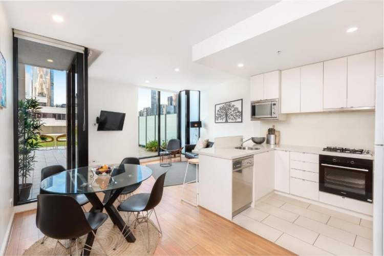 2 Bedrooms Apartment