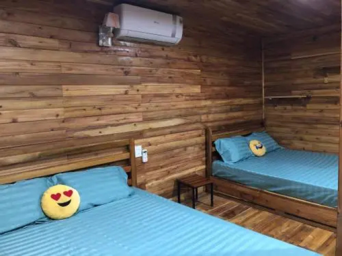 Cat Ba Love House