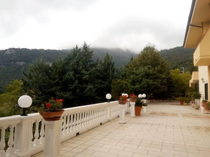 Standard Double room with mountain view