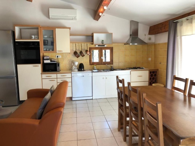 3 Bedrooms Cottage