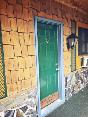 Cedar Wood Inn - Deadwood