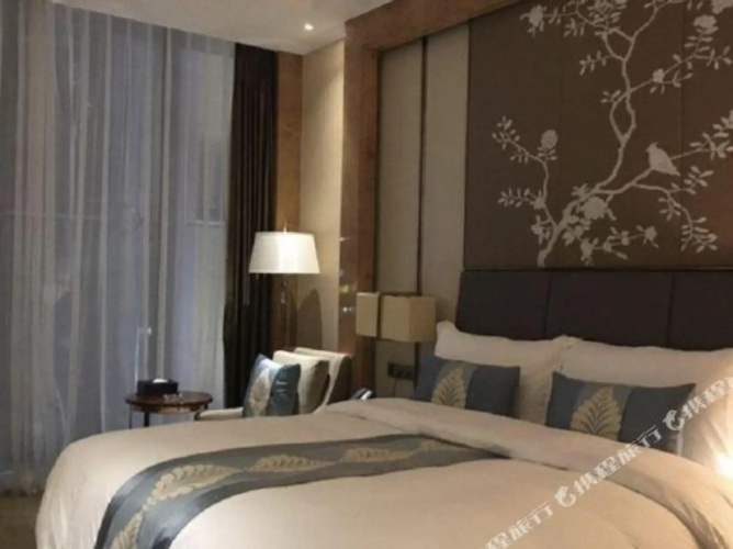 Anning Golden Age Hotel