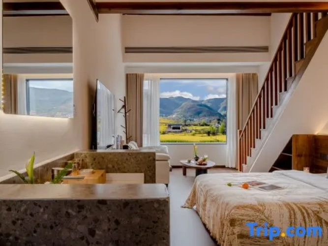 Duplex Apartment with mountain view