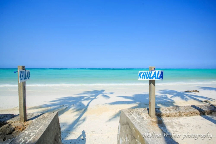 Khulala Ocean Blue Bungalows