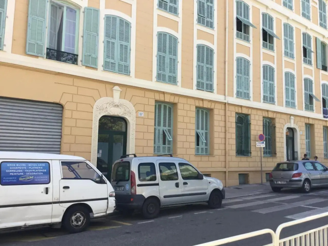 Le 37 Bis