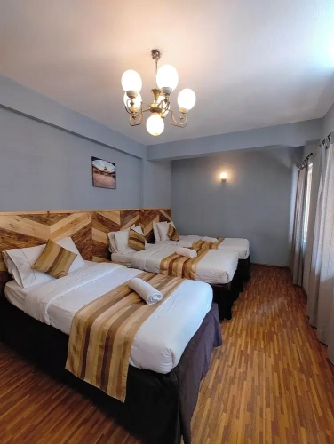 Standard Triple room