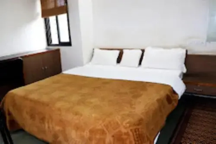 Hotel Devarshi Maheshwar