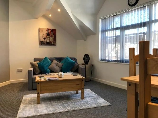 2 Bedrooms Apartment