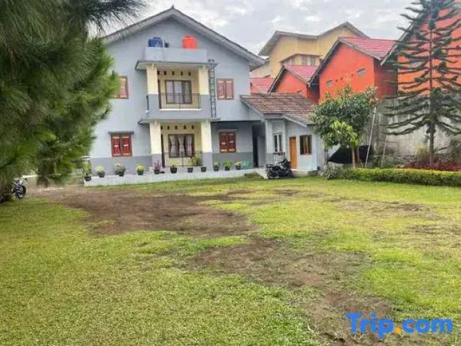 Villa Rasberry Garden