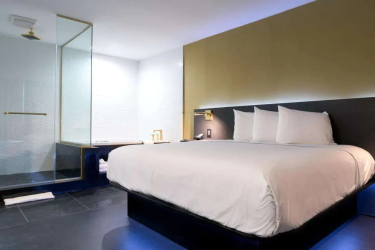 Glen Capri Inn & Suites - Burbank Universal