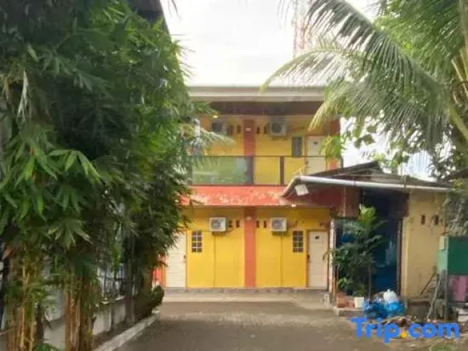 Kelapa Gading Guesthouse