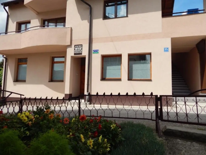 3 Bedrooms Apartment with view
