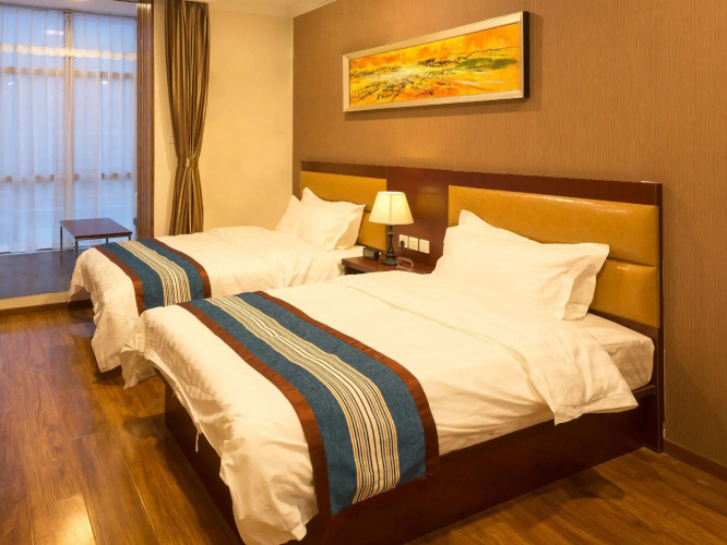 Hill Lily Hotel