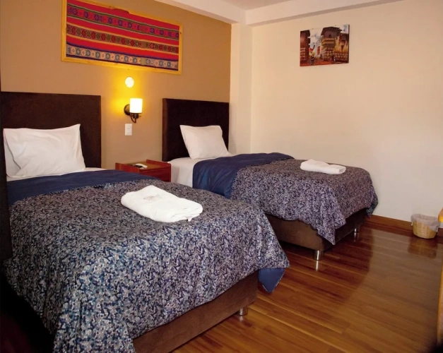 Standard Twin room with courtyard view