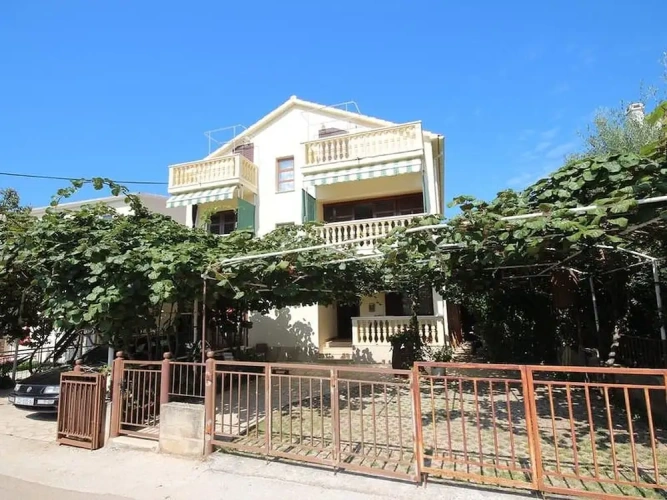 2 Bedrooms Apartment with balcony