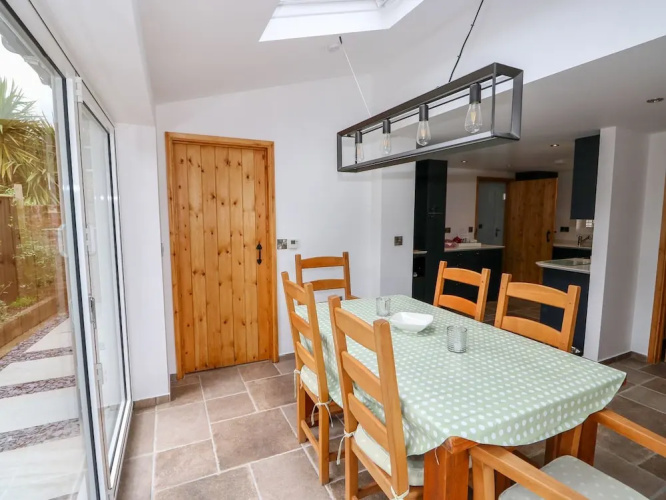 Duck Pond Cottage