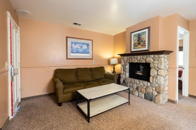 Twin Suite
