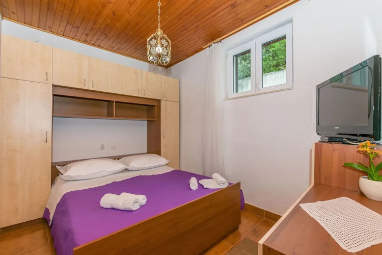 Apartments Josip