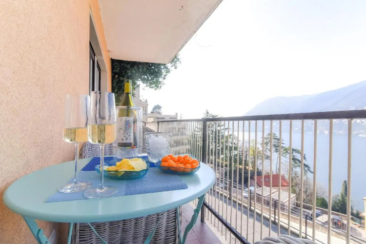 Ül Laghèe Blevio Apartments