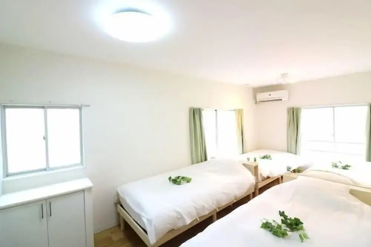 Nishi-Shinjuku HOUSE FIVE 2F