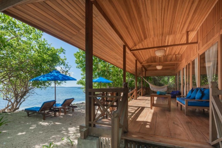 2 Bedrooms Villa