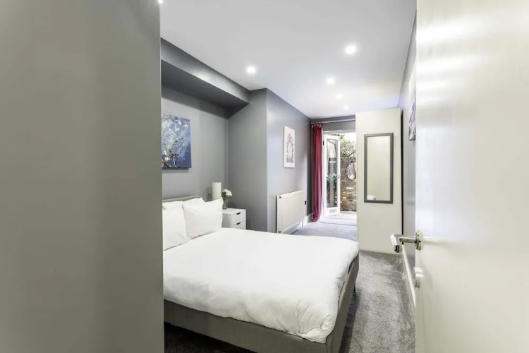 Spacious Clapham Junction Apartment
