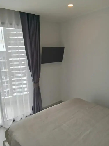 Contemporary 1BR Apt T2-724
