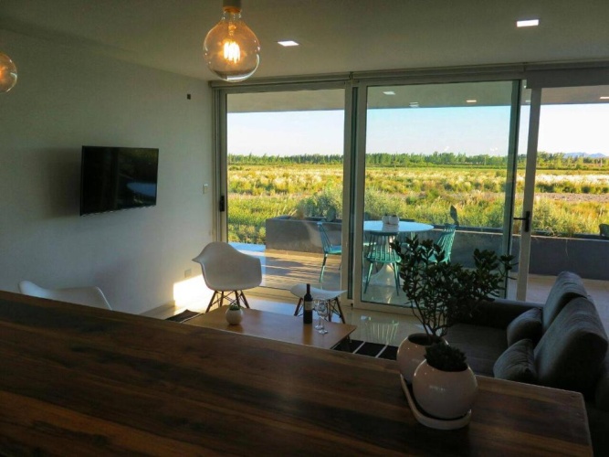 2 Bedrooms Cottage