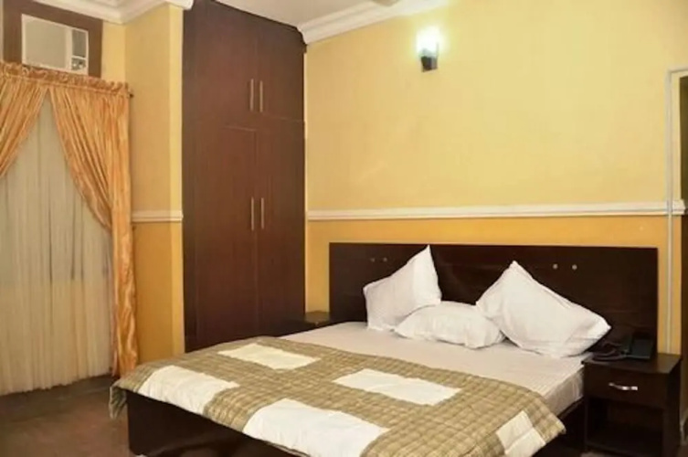 Birch Tree Hotel