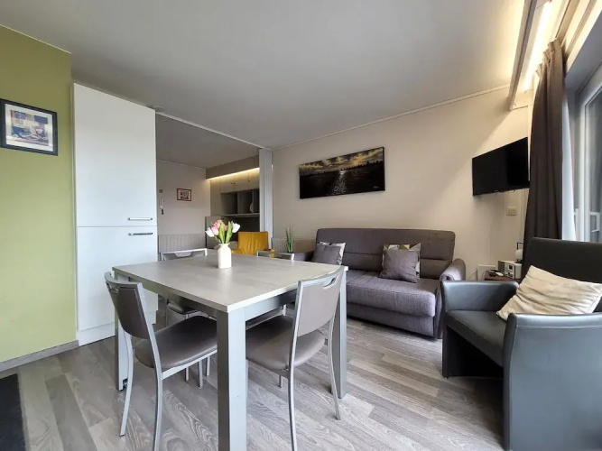Studio in Middelkerke Near Sandy Beach