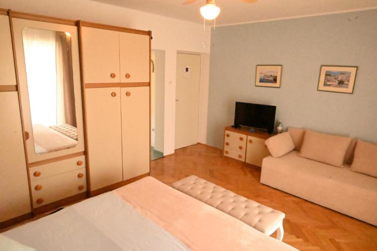 1 Bedroom Comfort Apartment with balcony