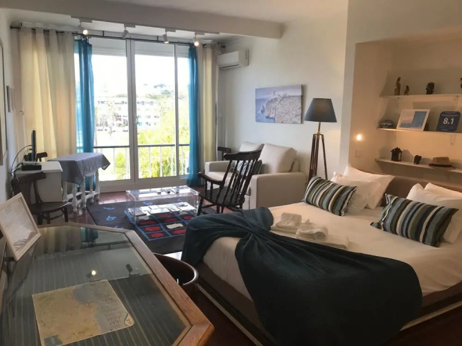 Rent4rest Estoril Beachfront Apartment - Studio