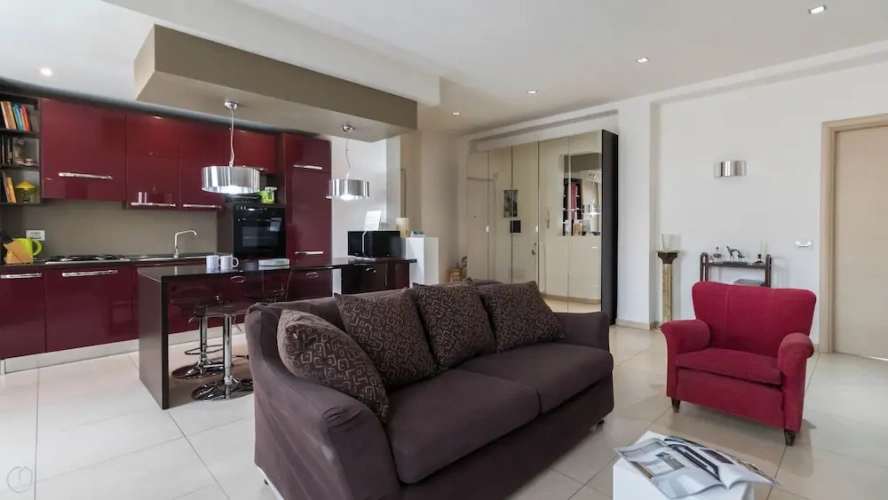 2 Bedrooms Apartment
