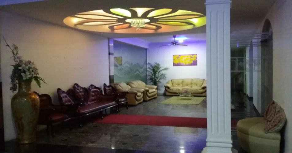 Misuki Plaza Hotel