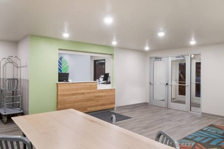 Woodspring Suites Rochester Greece