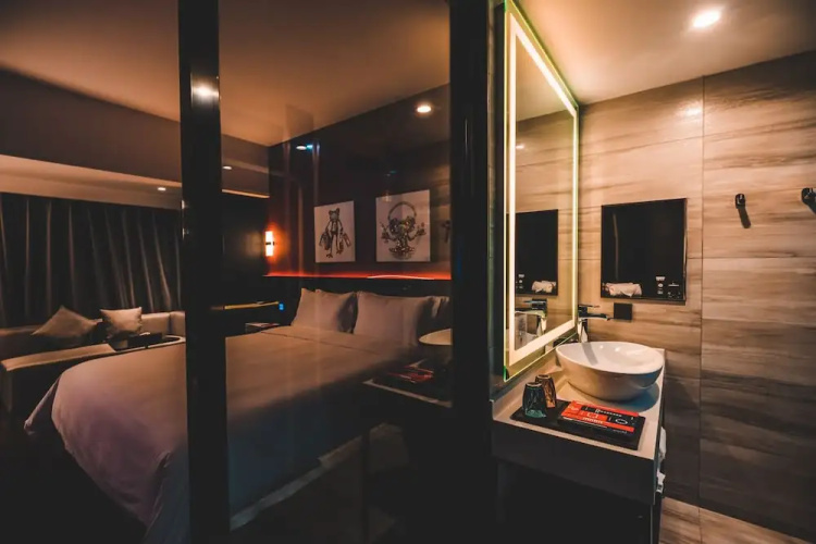 M Hotel