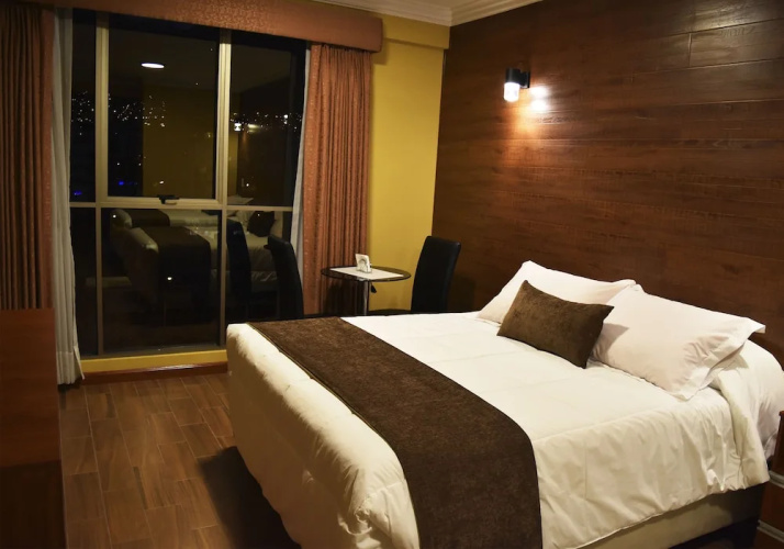 Selenza Apart Hotel