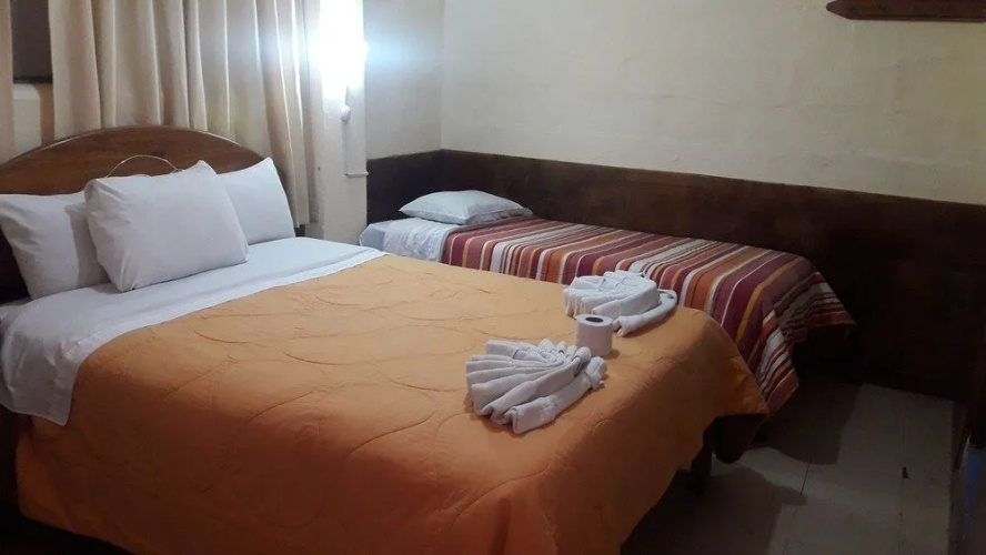 Yuri's Sanbleño II Hostel