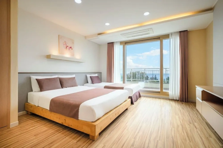 Standard Family room with balcony and with partial sea view