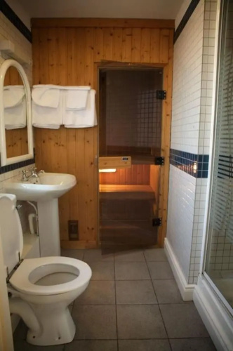Rooftop 3Br Ph-Indoor Sauna In Dublin