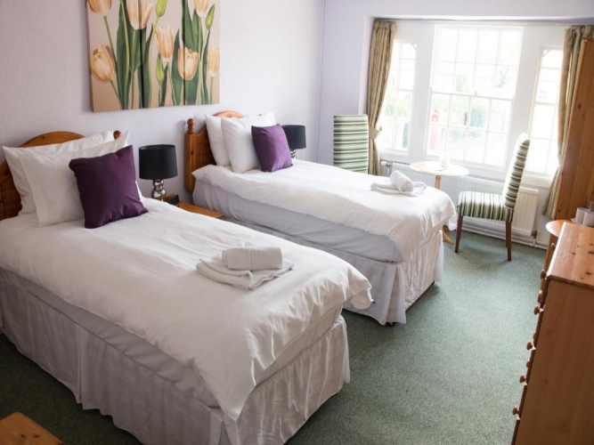 Standard Twin room
