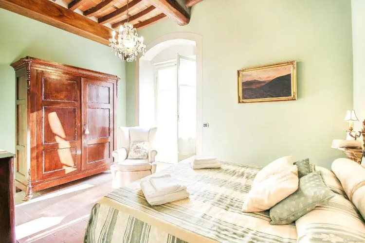 Apartment Guinigi with Private Courtyard