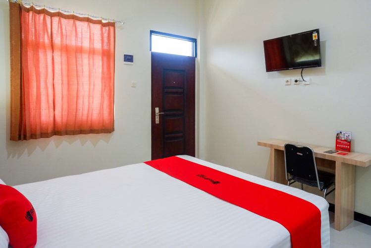RedDoorz Plus @ Jl Pemuda Pati